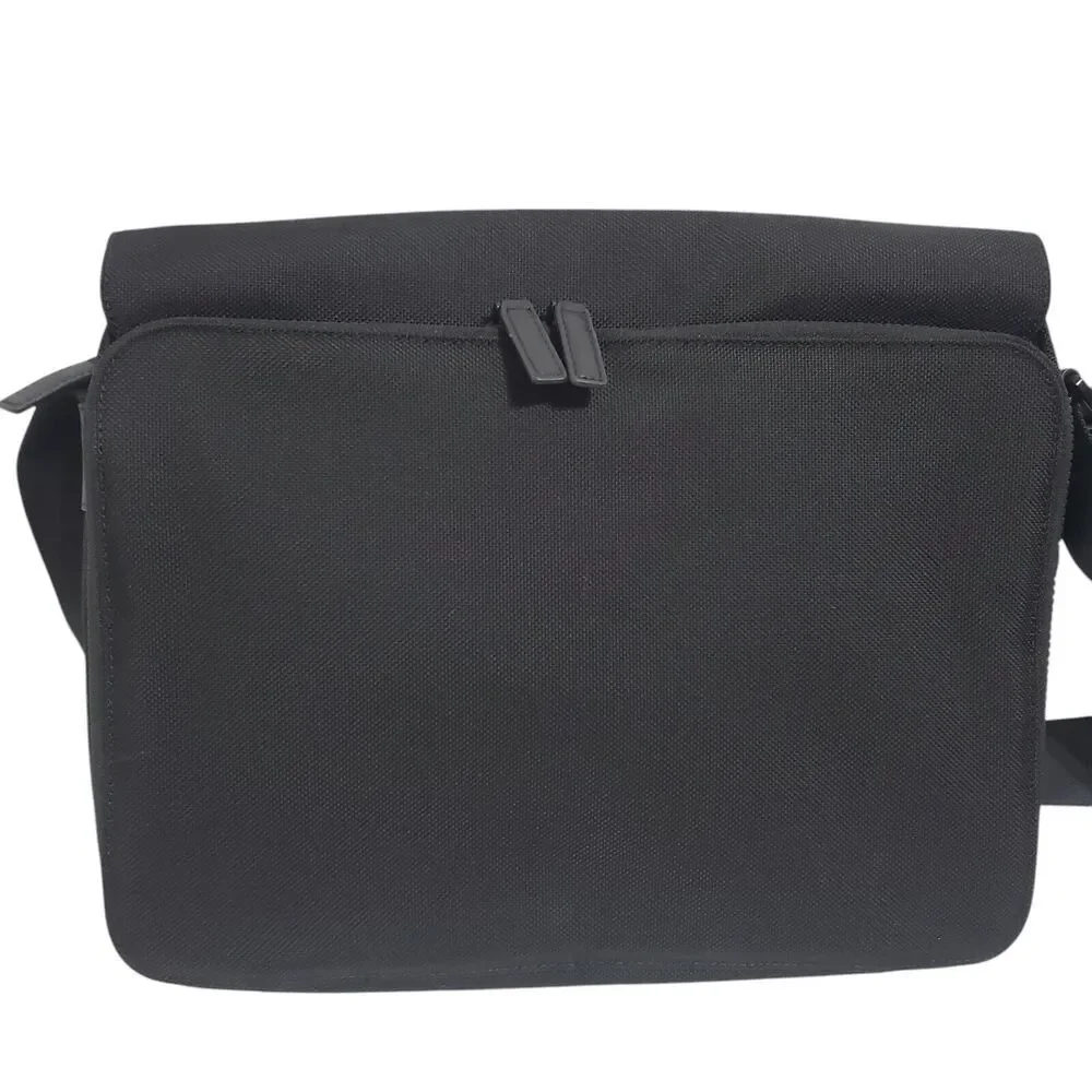Michael Kors Parker Nylon Messenger Shoulder Bag Computer Crossbody travel 14x12